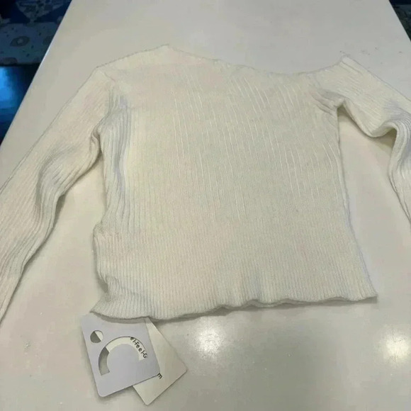 Commense off the shoulder white ribbed sweater size small NEW with tags - Picture 2 of 7